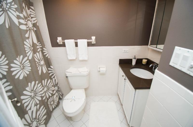 221 W Chestnut St #1931