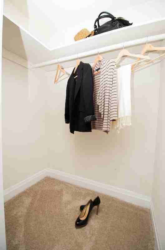 221 W Chestnut St #1621