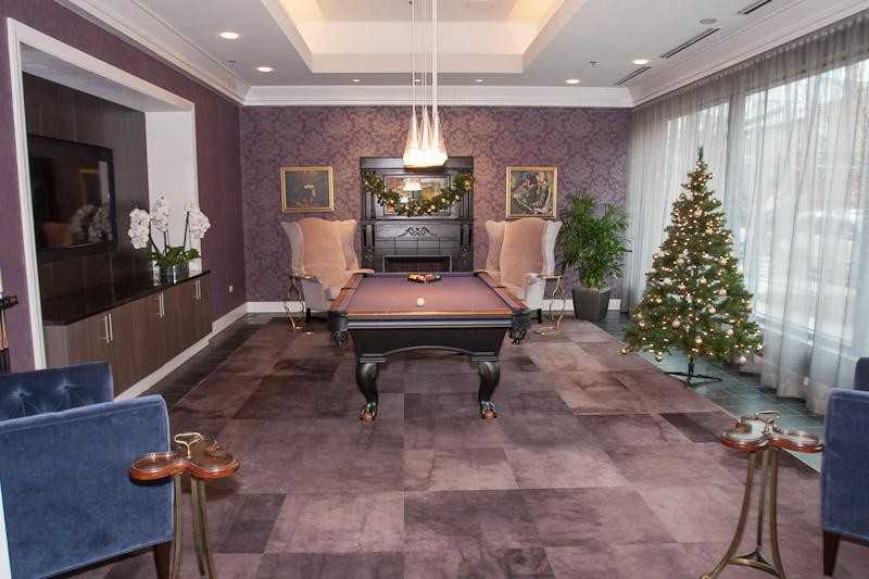 230 W Scott St #1087