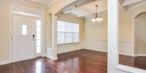 275 Adams Point Dr - Photo 3 of 27