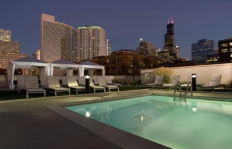 N Desplaines St #947