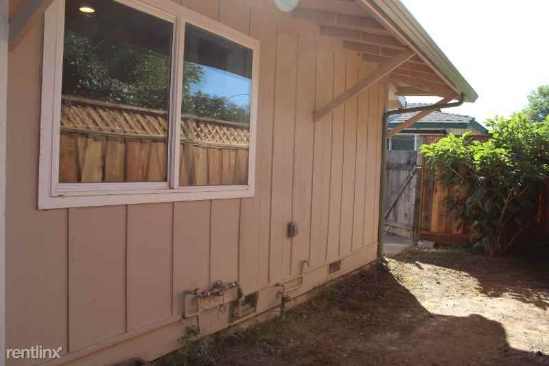 3318 Senter Rd - Photo 3 of 28