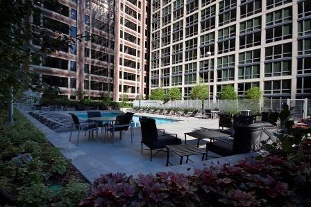 219 W Washington St #1632