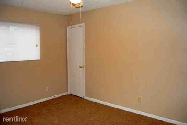 914 Avalon Rd - Photo 3 of 5