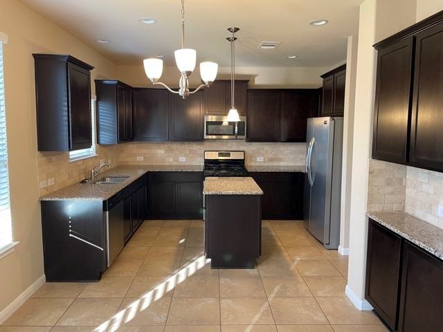 529 Flag Ln - Photo 4 of 19