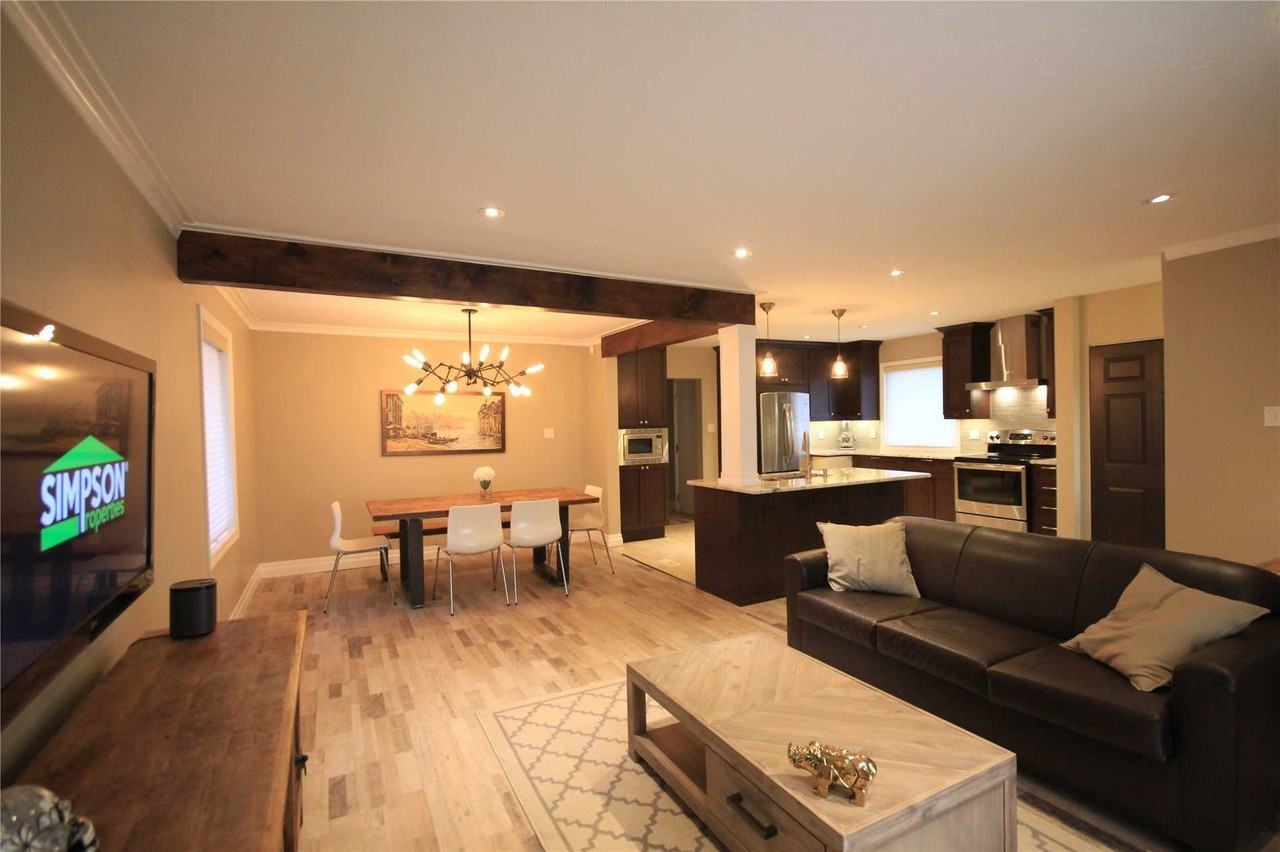 1273 Warden Avenue - Photo 3 of 9