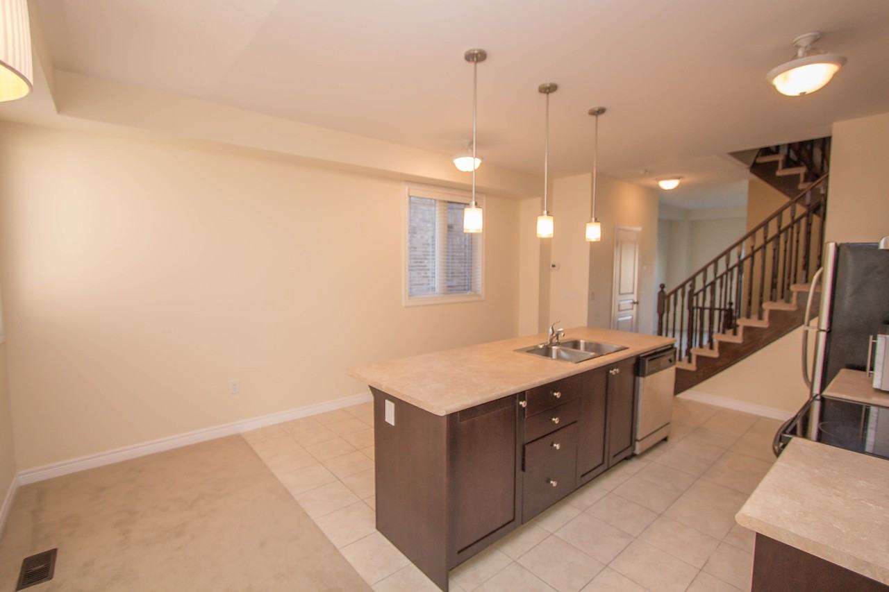 Creditview Rd & Argentia Rd #63 - Photo 7 of 10