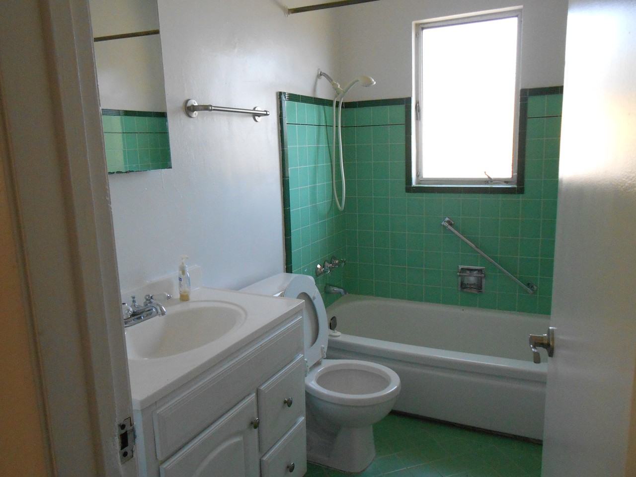 2772 Parker Avenue - Photo 3 of 4