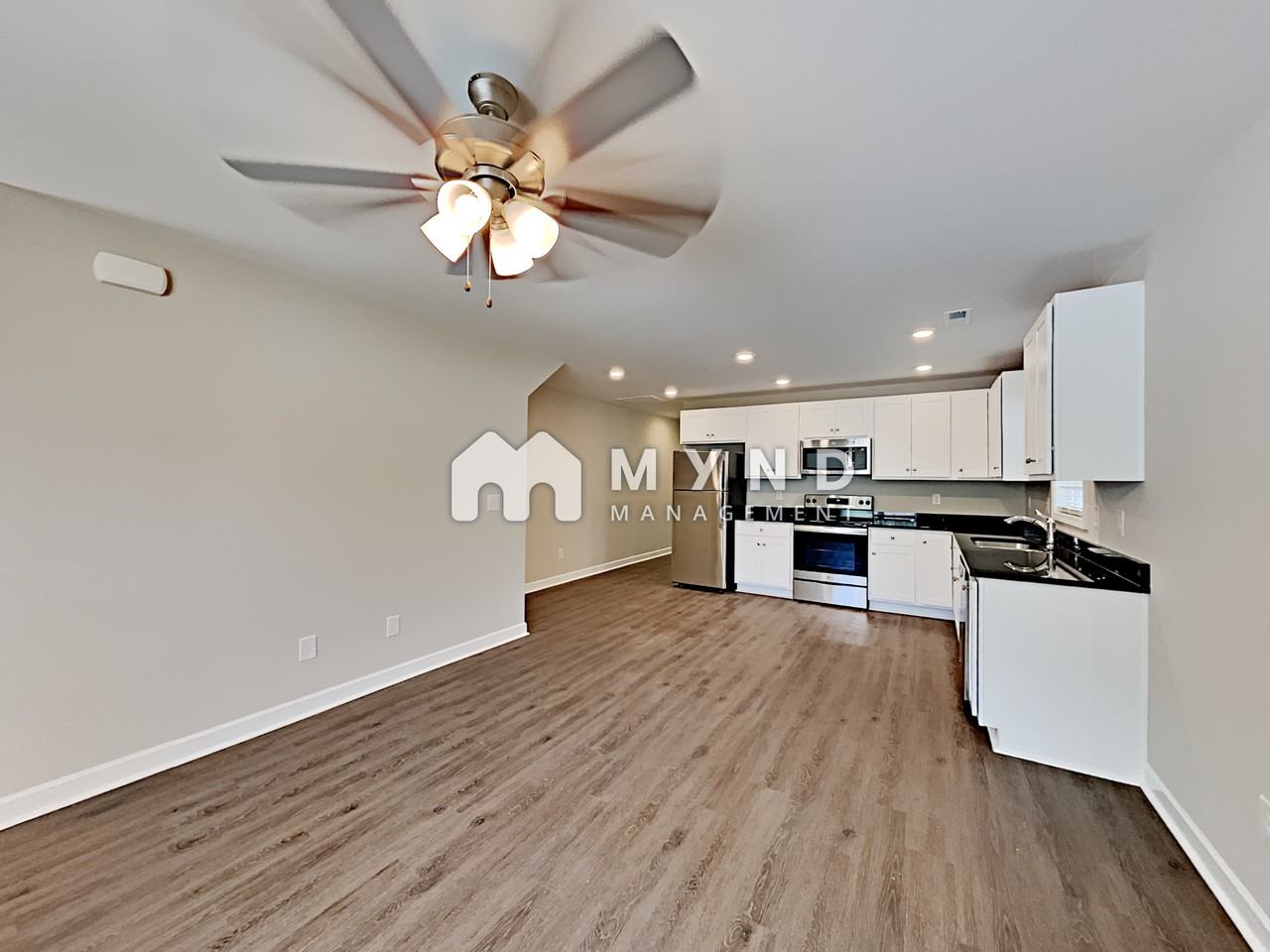 721 Hillside St - Photo 3 of 15