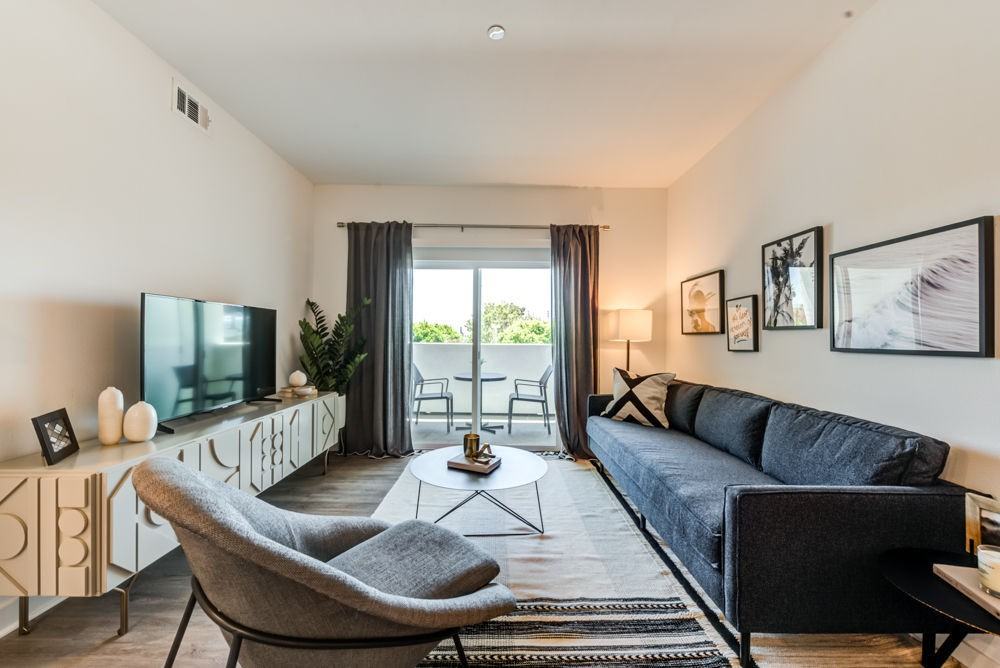 IMT 6500 - Photo 6 of 28