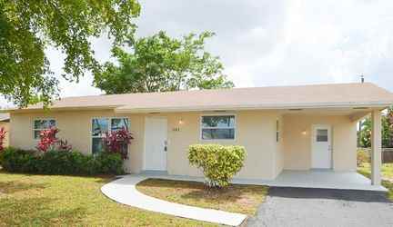 601 Nw 65th Ave - Photo 2 of 14