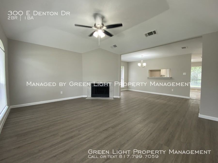 300 E Denton Dr - Photo 3 of 15