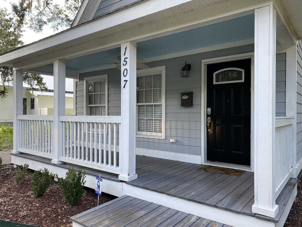 1507 Washington St #1 - Photo 2 of 27