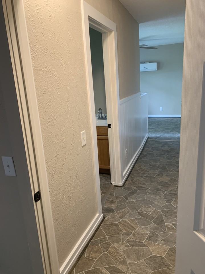 702 S Lee St #2 - Photo 4 of 8