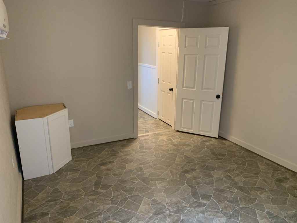 702 S Lee St #2 - Photo 7 of 8