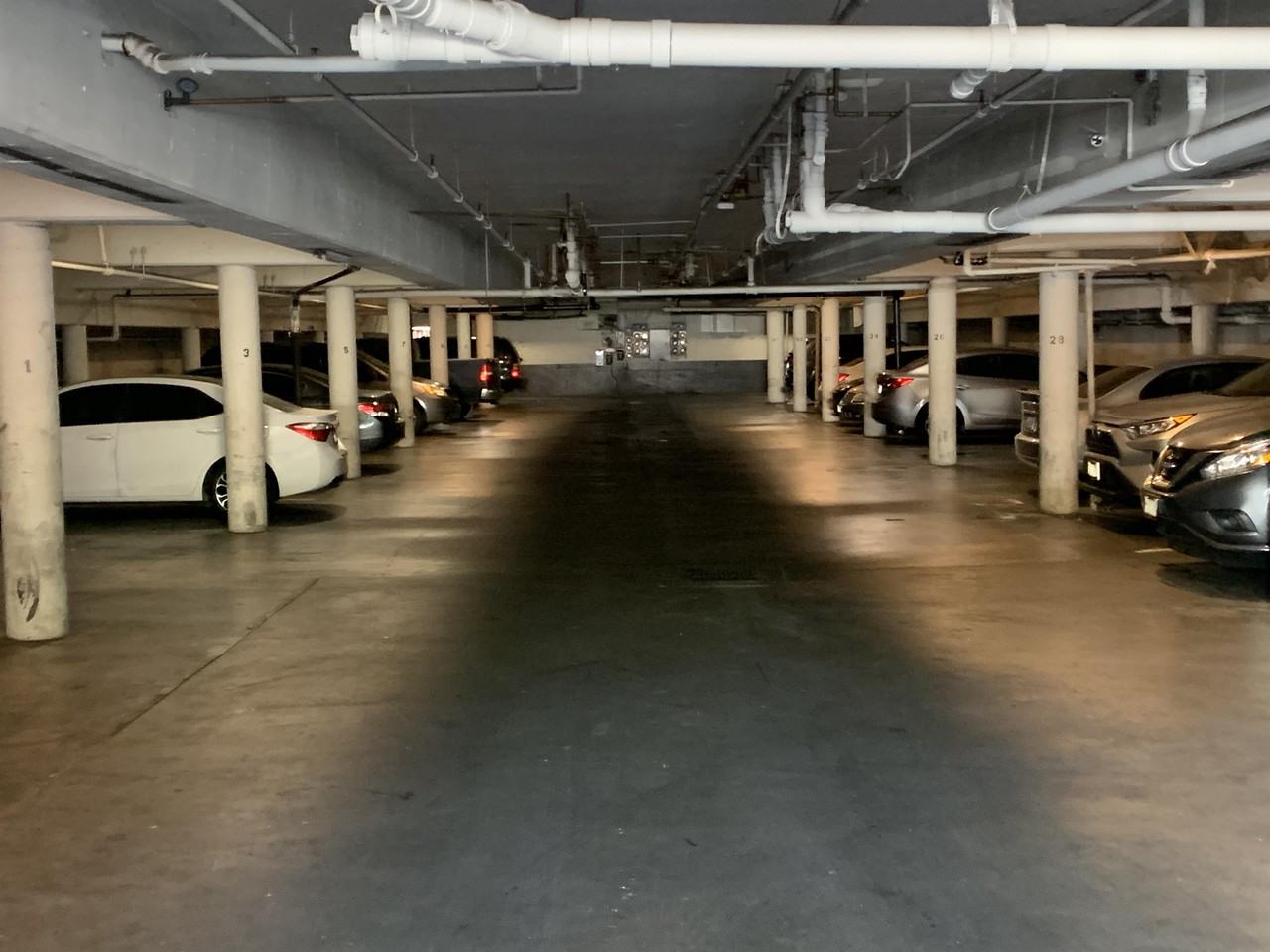 1177 S Norton Ave #27 - Photo 7 of 10