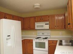 12109 Cartgate Ln - Photo 2 of 10