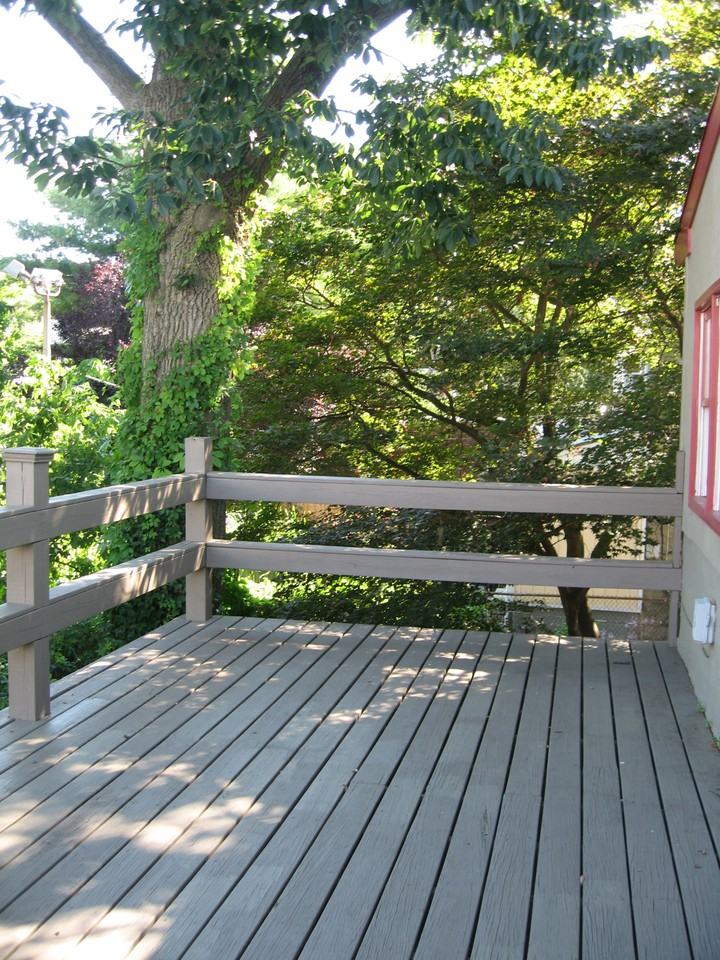 497 Conarroe St #B - Photo 6 of 6