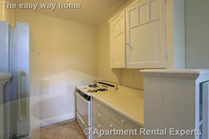 28 Langdon St #7 - Photo 2 of 14