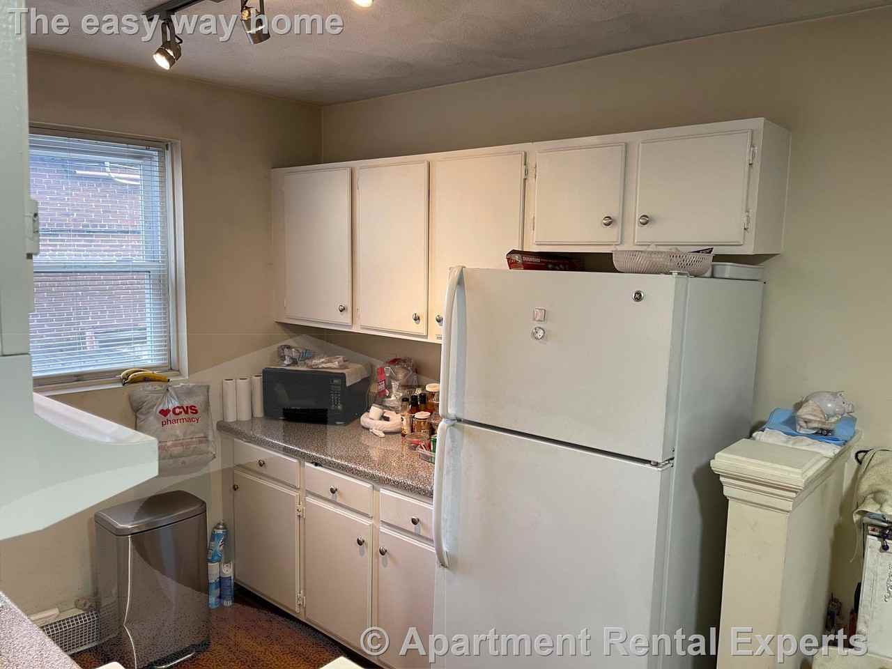 402 Highland Ave #2 - Photo 4 of 9