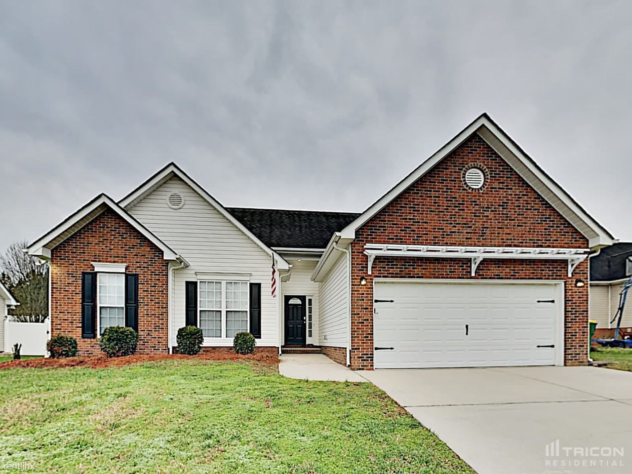 556 Scarlet Leaf Ln - Photo 2 of 17