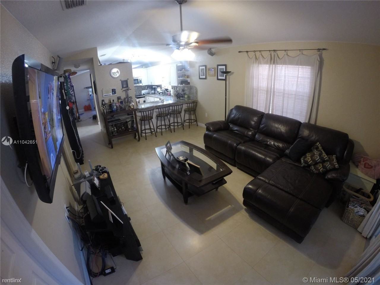 3559 W 74th Pl - Photo 3 of 11