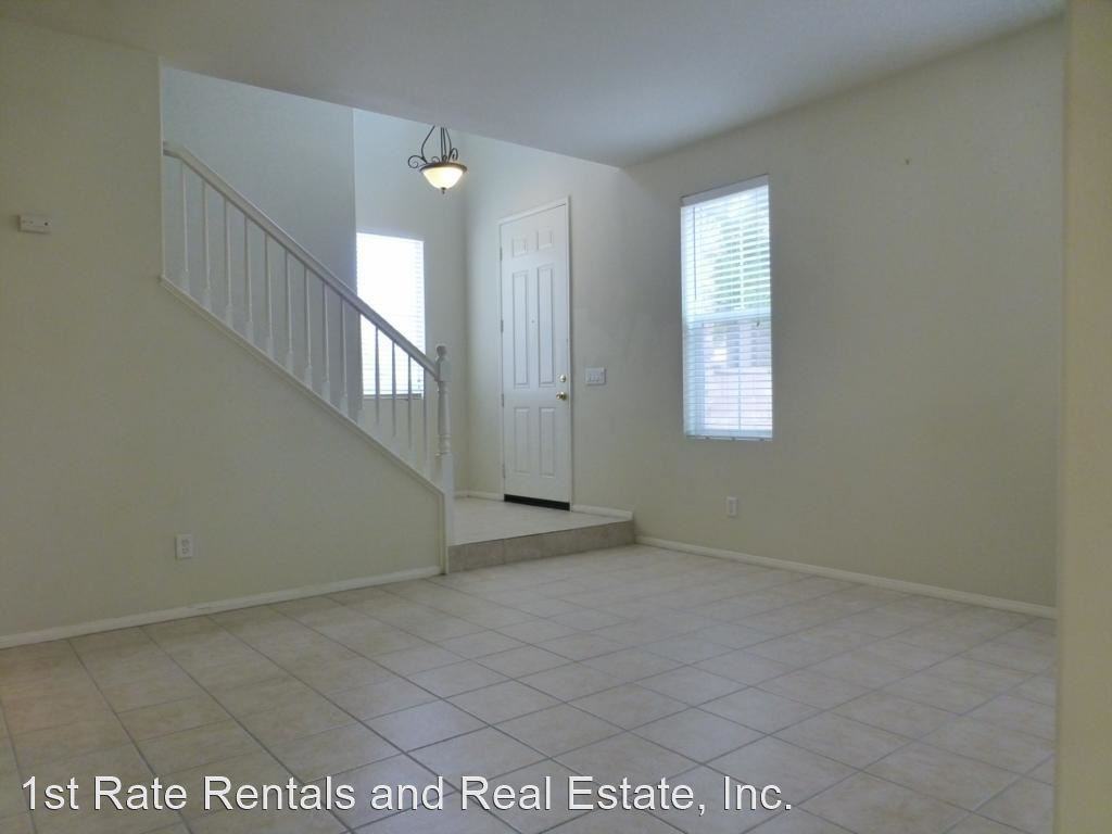 28355 Ravenna St - Photo 3 of 18