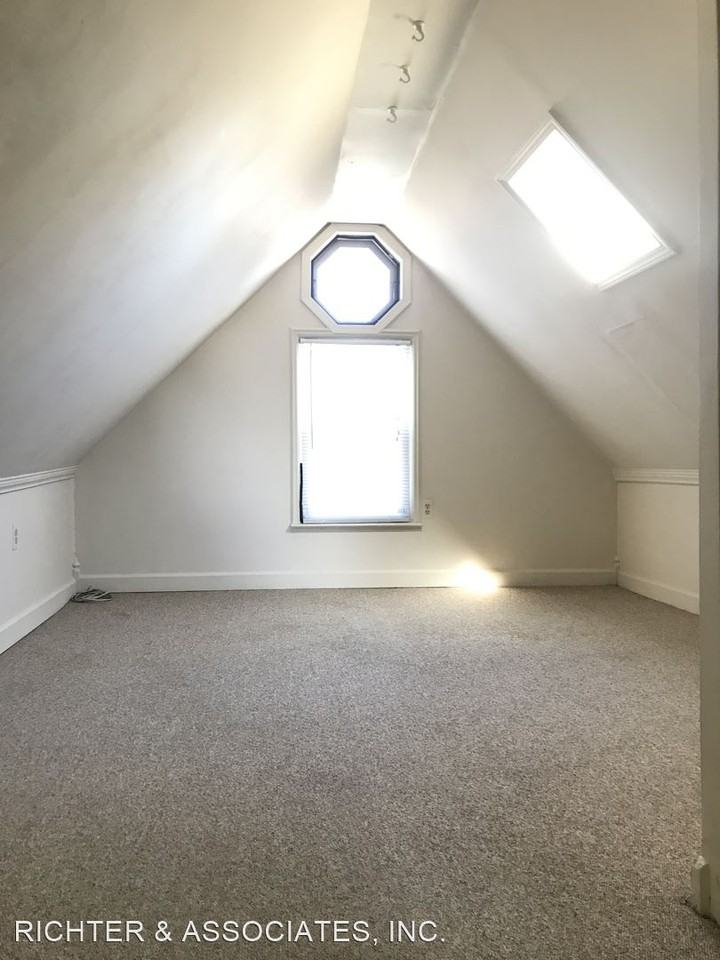 33104 Grand River Ave #1 - Photo 2 of 7