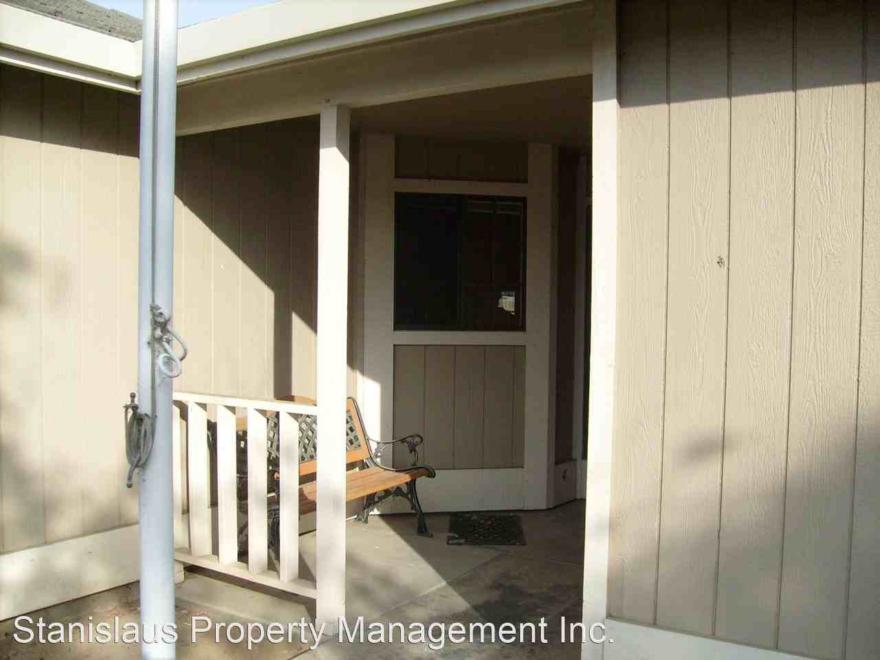 1526 Charlottesville Ln - Photo 2 of 9
