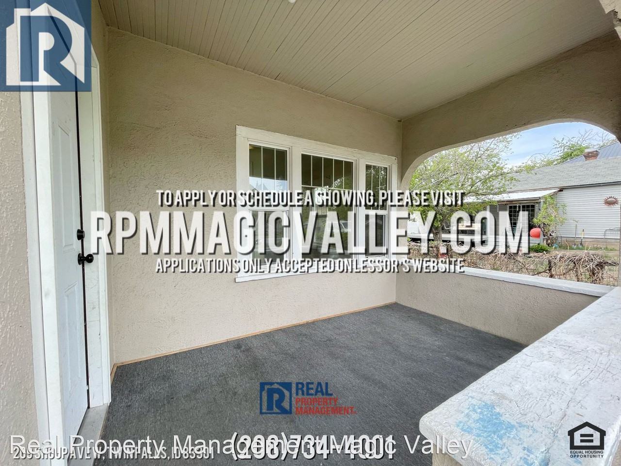 533 Montana St - Photo 3 of 32