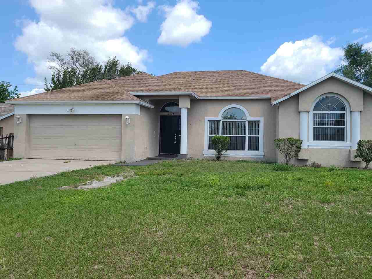 1034 Blue Horizon Dr - Photo 2 of 37