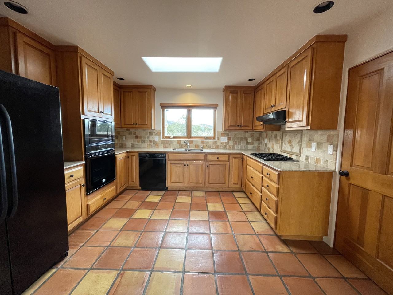 3 Puerto Ct - Photo 3 of 18