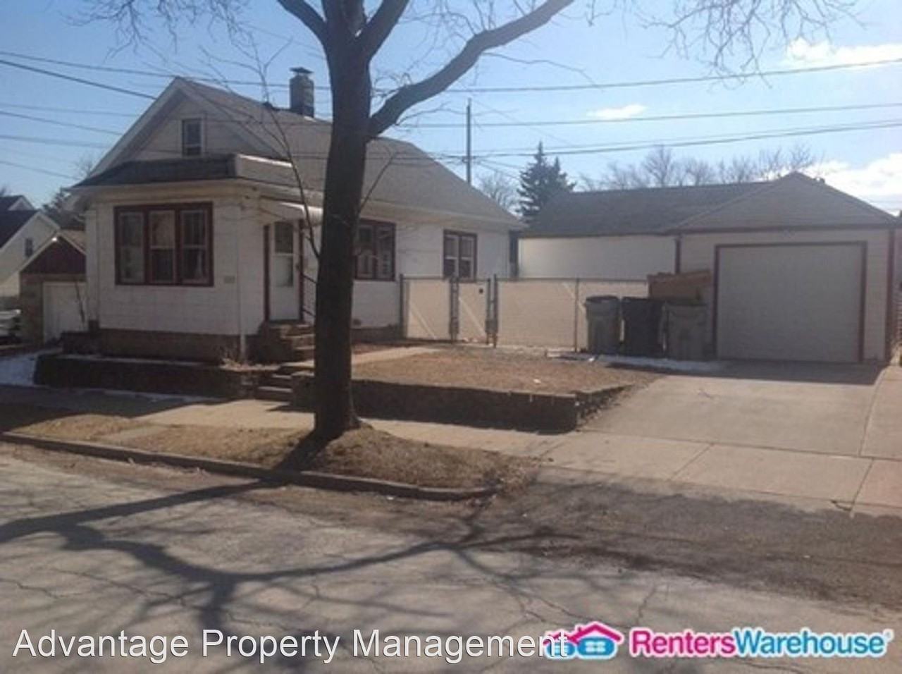 6821 W Adler St - Photo 2 of 11