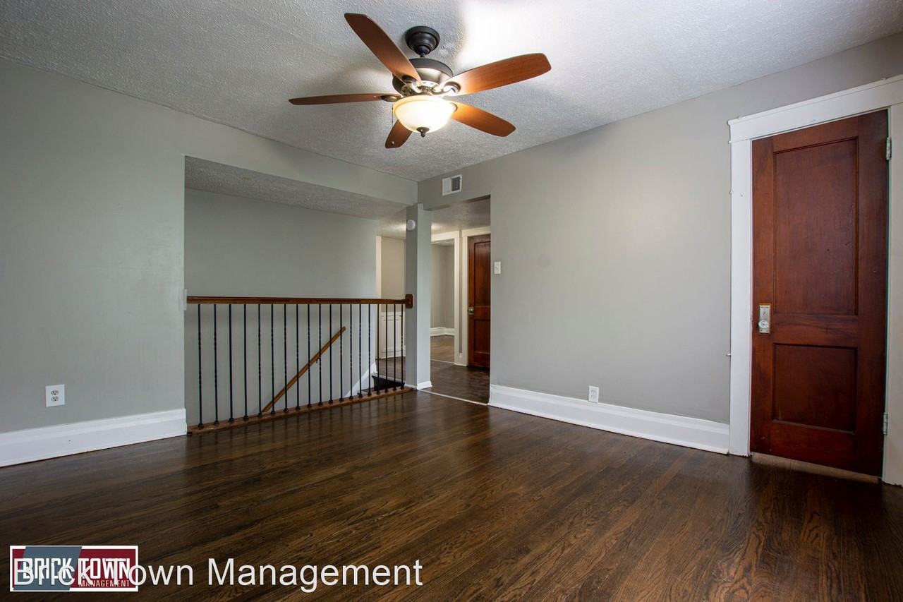 4319 - 4325 S 22nd Street - Photo 2 of 8