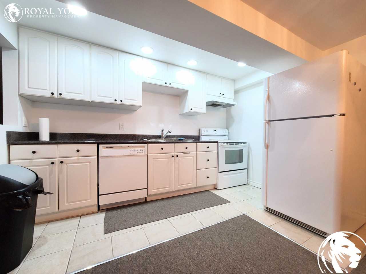 32 Houston Cres - Photo 3 of 15