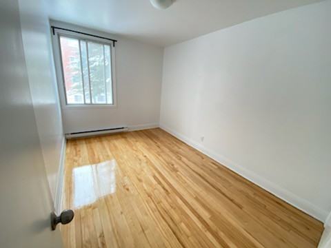 4162 Av Barclay - Photo 2 of 10