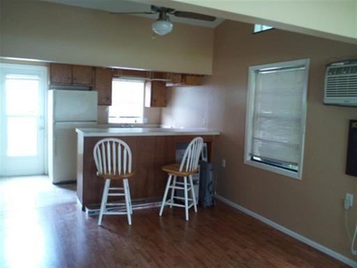 1661 27th Ave N - Photo 2 of 9