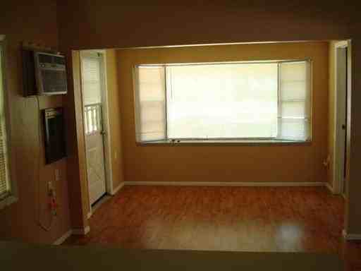 1661 27th Ave N - Photo 3 of 9