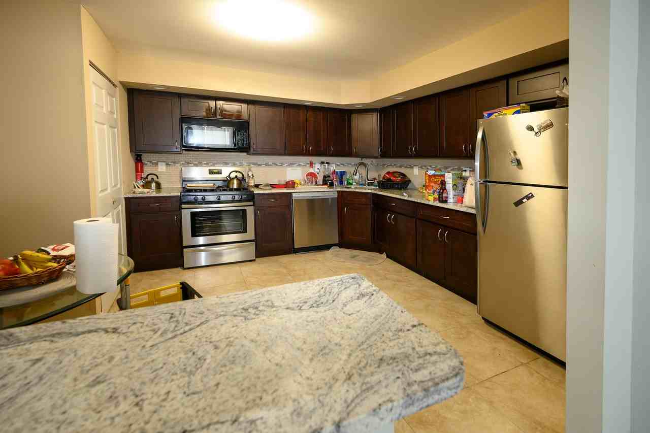 216 Matthews Dr - Photo 4 of 14