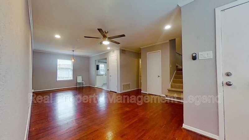 5010 N Hall St - Photo 2 of 17