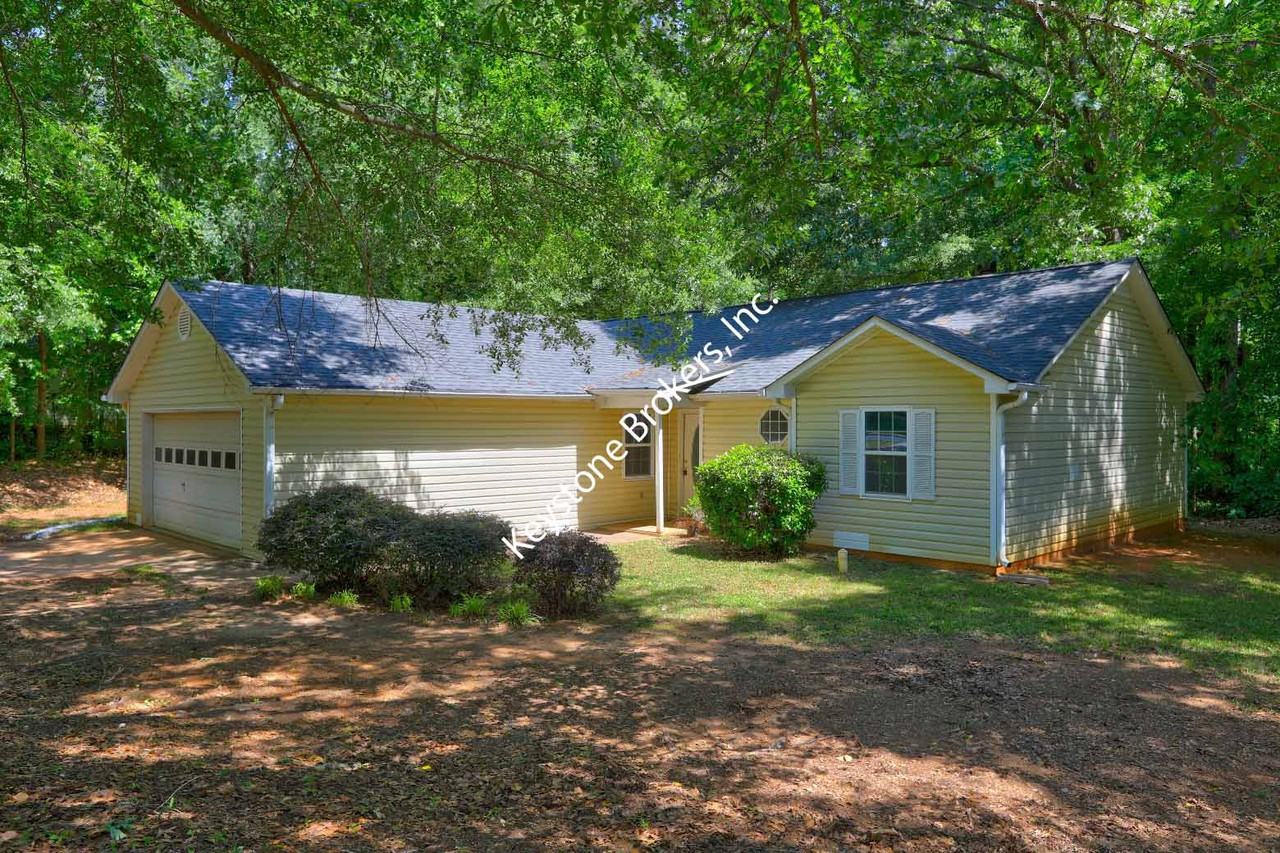 55 Myrtle Grove Ln #1 - Photo 3 of 17