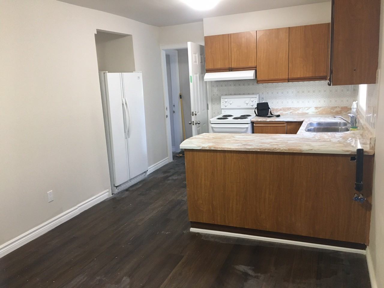 Robert Hicks Dr - Photo 3 of 18