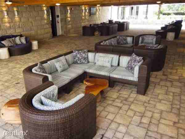 3030 McKinney Ave - Photo 3 of 12