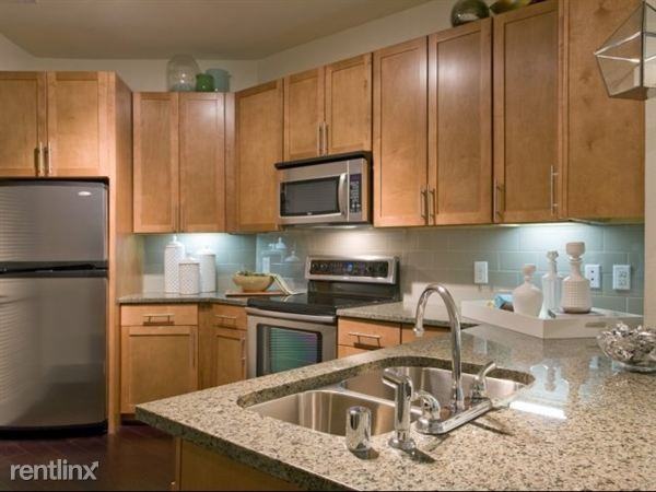 3030 McKinney Ave - Photo 2 of 12