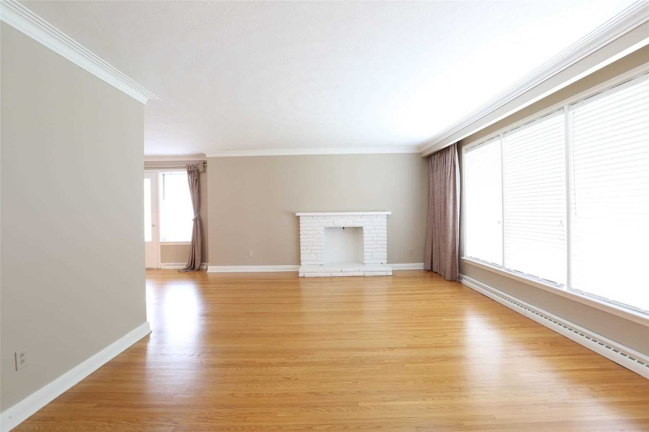1292 Twin Oaks Dell - Photo 2 of 22