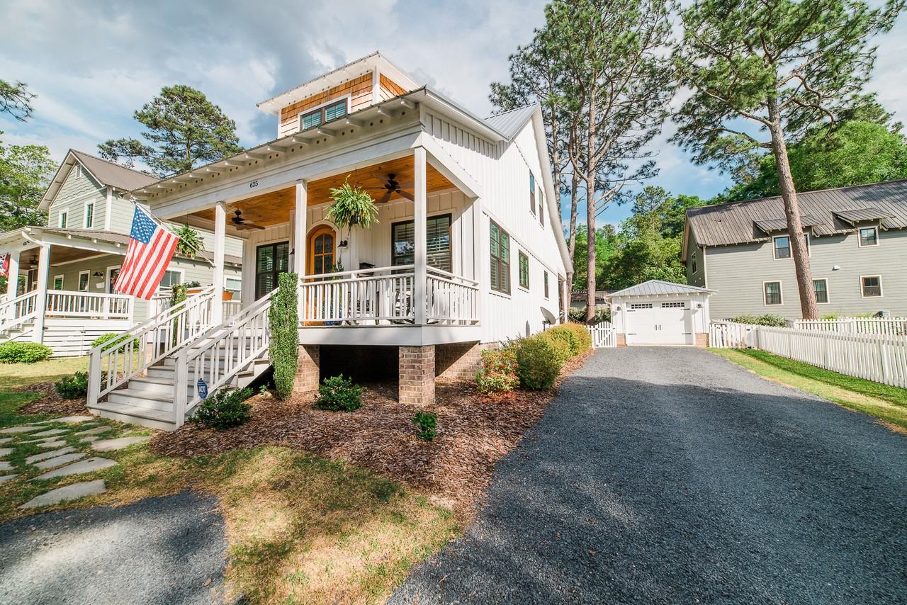 625 N Bennett St - Photo 3 of 26