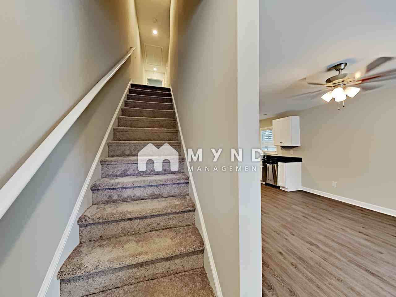 731 Hillside St - Photo 3 of 24