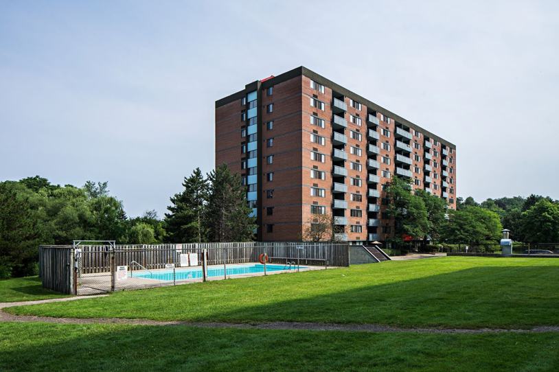 130 & 140 Lincoln Road Apartments - 140 Lincoln Towers Apartment, Waterloo,  ON N2J 4N4 - Zumper
