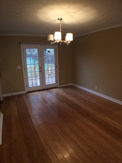 512 Cedarhill Ct - Photo 3 of 12