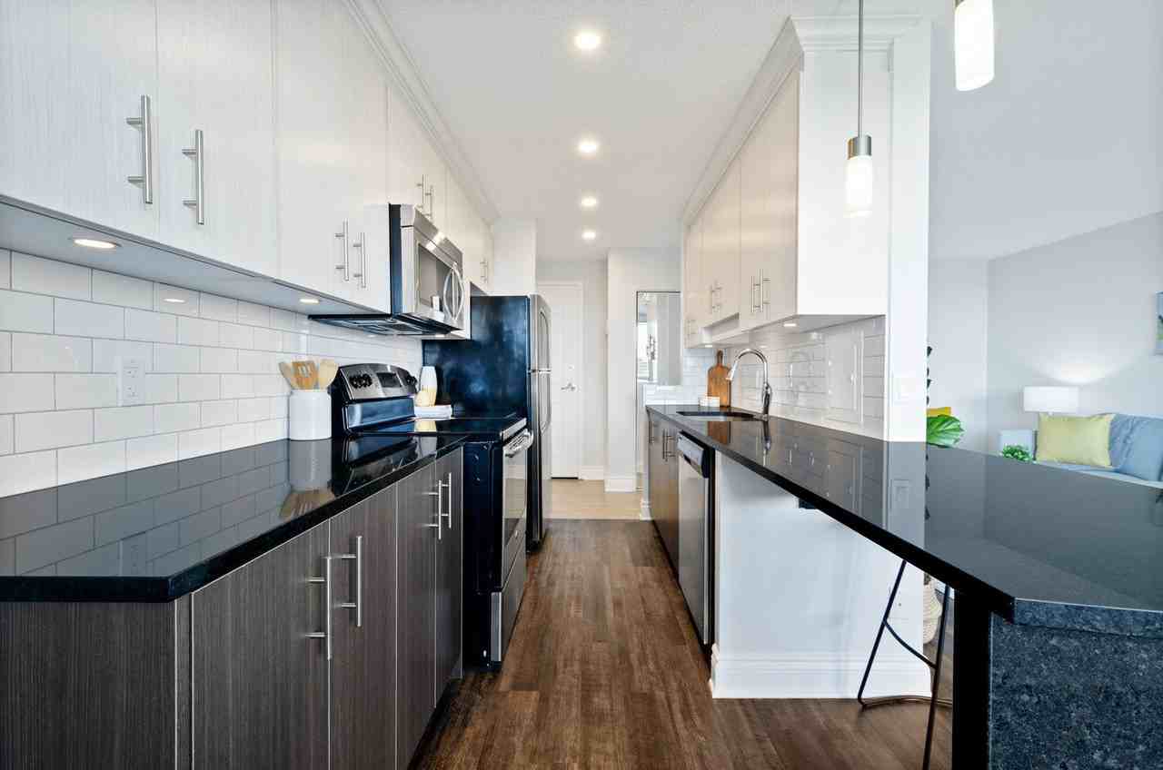 The Cobalt Apartments for Rent 90 Woodridge Cres, Ottawa, ON K2B 7T1